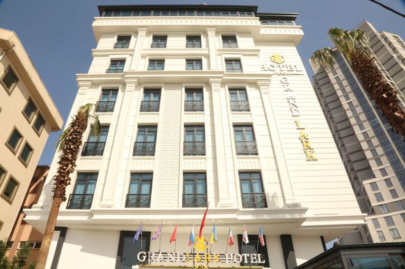 Otel Grand Lark イスタンブール エクステリア 写真