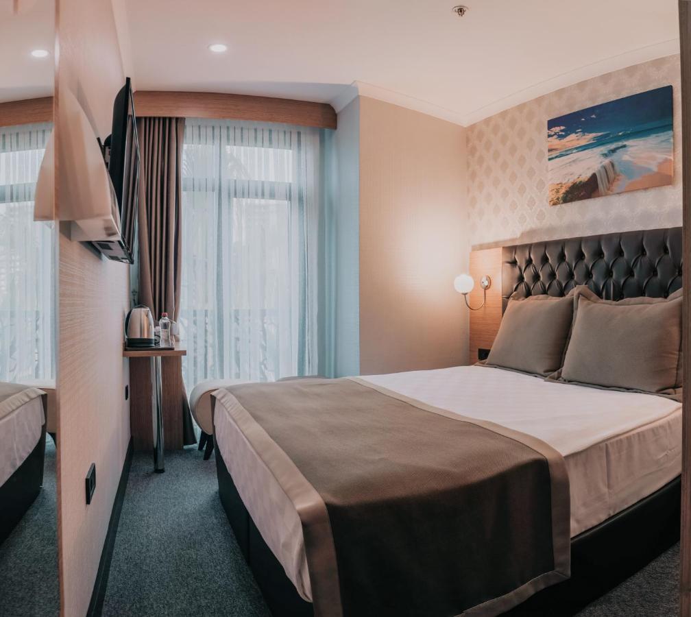 Otel Grand Lark イスタンブール エクステリア 写真