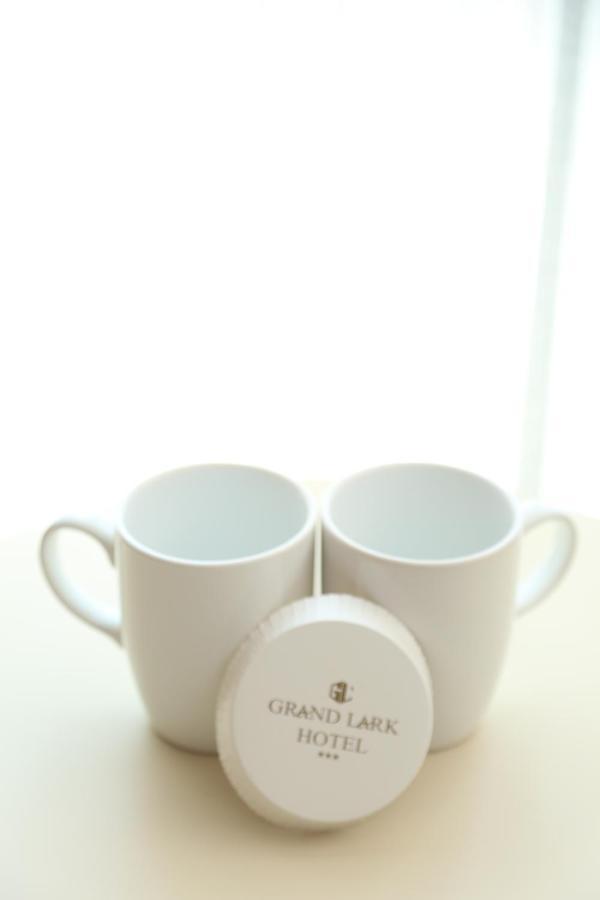 Otel Grand Lark イスタンブール エクステリア 写真