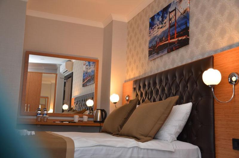 Otel Grand Lark イスタンブール エクステリア 写真