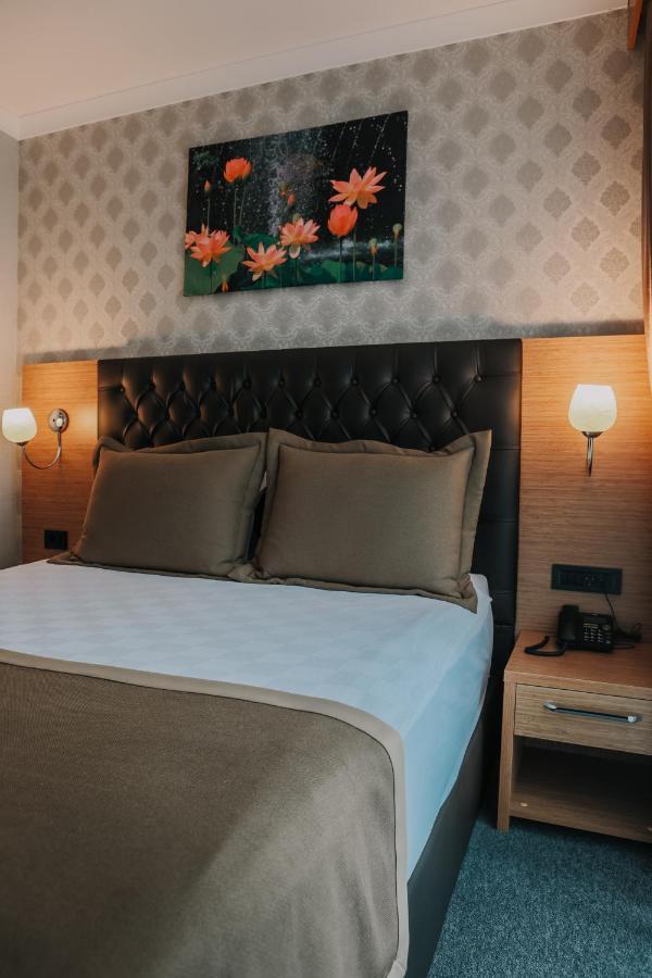 Otel Grand Lark イスタンブール エクステリア 写真